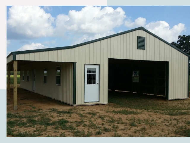 Строительство конюшен в Бийске